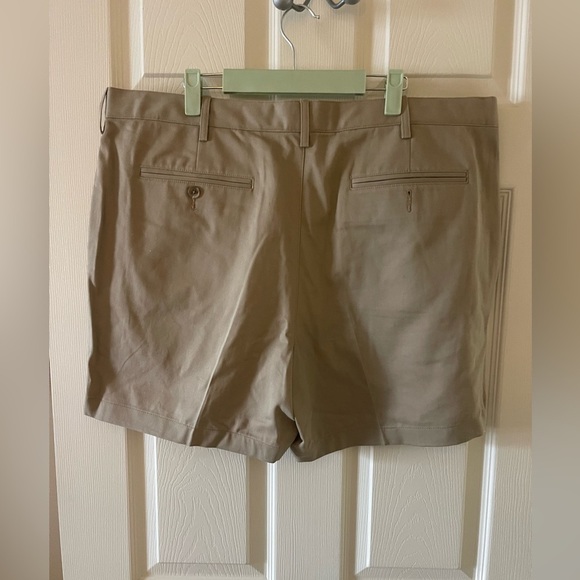 Lands’ End shorts • Mens size 40 - Picture 3 of 6